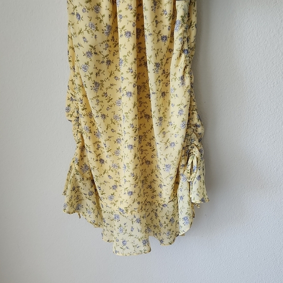 Forever 21 Yellow Ditsy Floral Mini Dress side ruching ruffle hem cami Sz S NWT - Picture 4 of 15